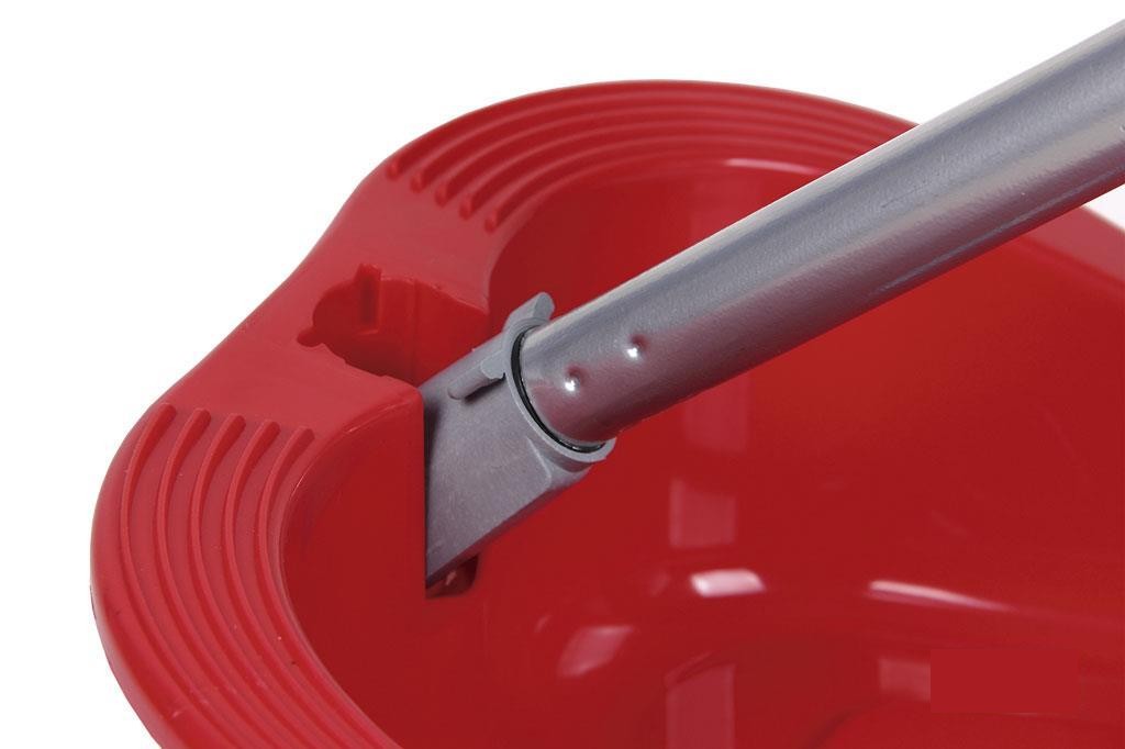 Recogedor Abatible con Goma Color Rojo - vista alternativa