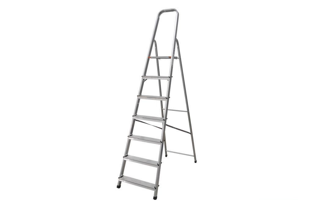 Escalera Aluminio 7 Peldaños y 1,61 M Altura Útil