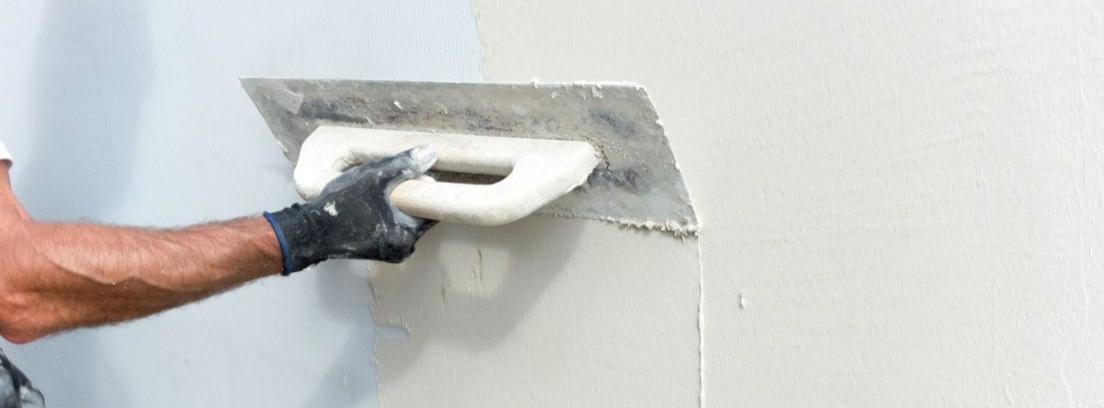 Precio por metro cuadrado para alisar paredes y quitar gotelé.